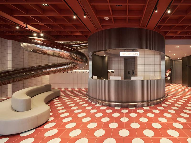 Reddot Hotel Taichung Bagian luar foto