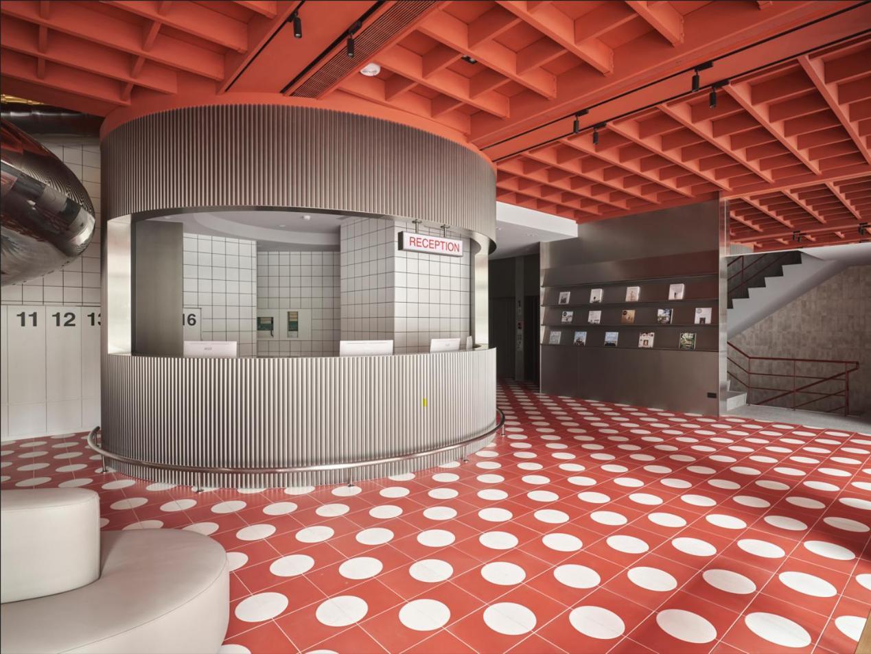 Reddot Hotel Taichung Bagian luar foto