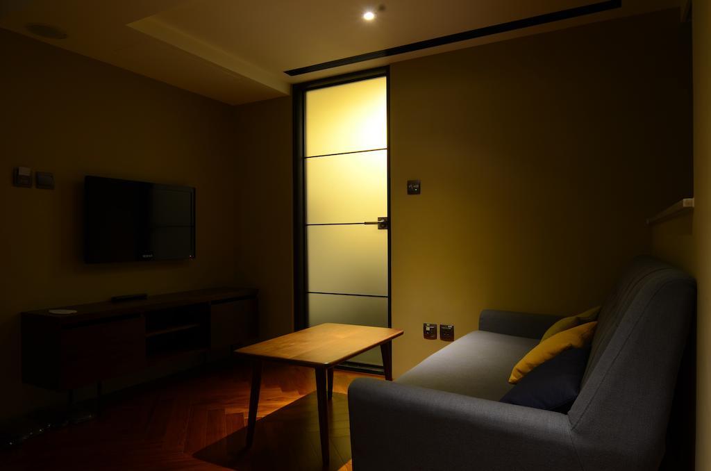 Reddot Hotel Taichung Bagian luar foto